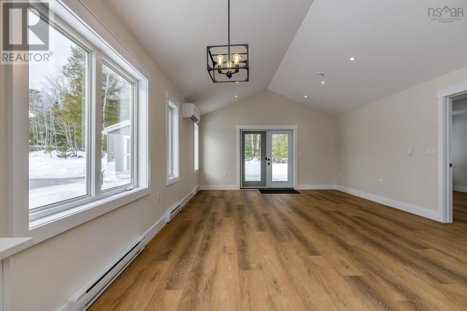 Property 22 of 50 of 44 Amelia Ave