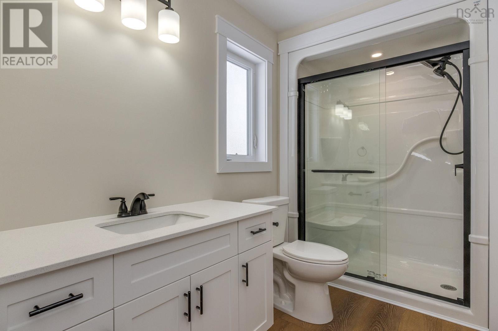 Property 42 of 50 of 44 Amelia Ave