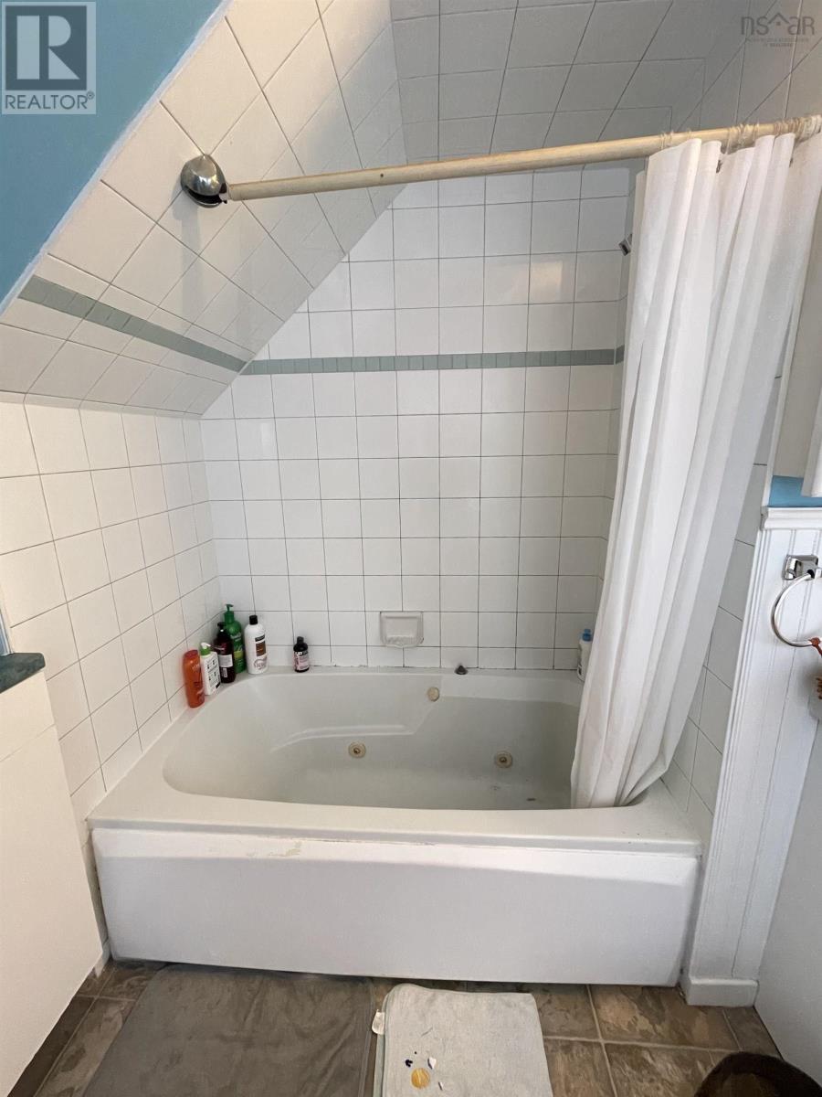 Property 21 of 30 of 19 Norwood Avenue