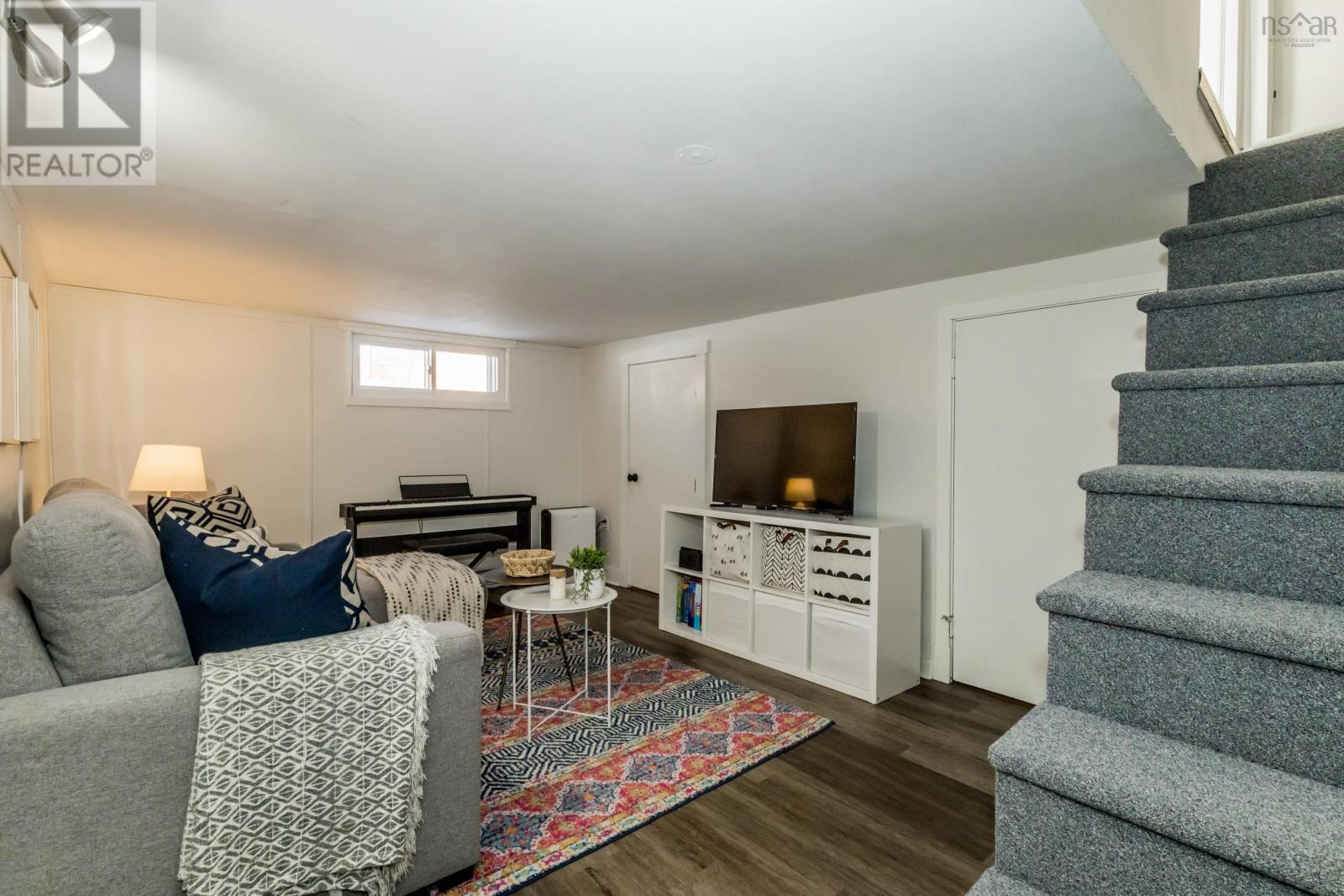 Property 29 of 42 of 159 Pleasant Street