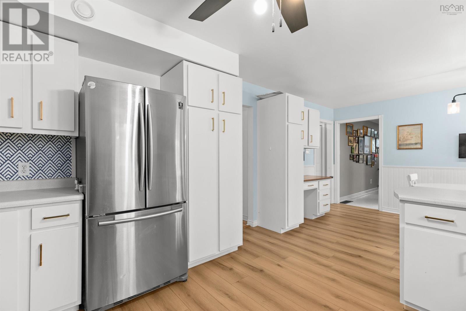 Property 19 of 49 of 9 PACIFIC Avenue