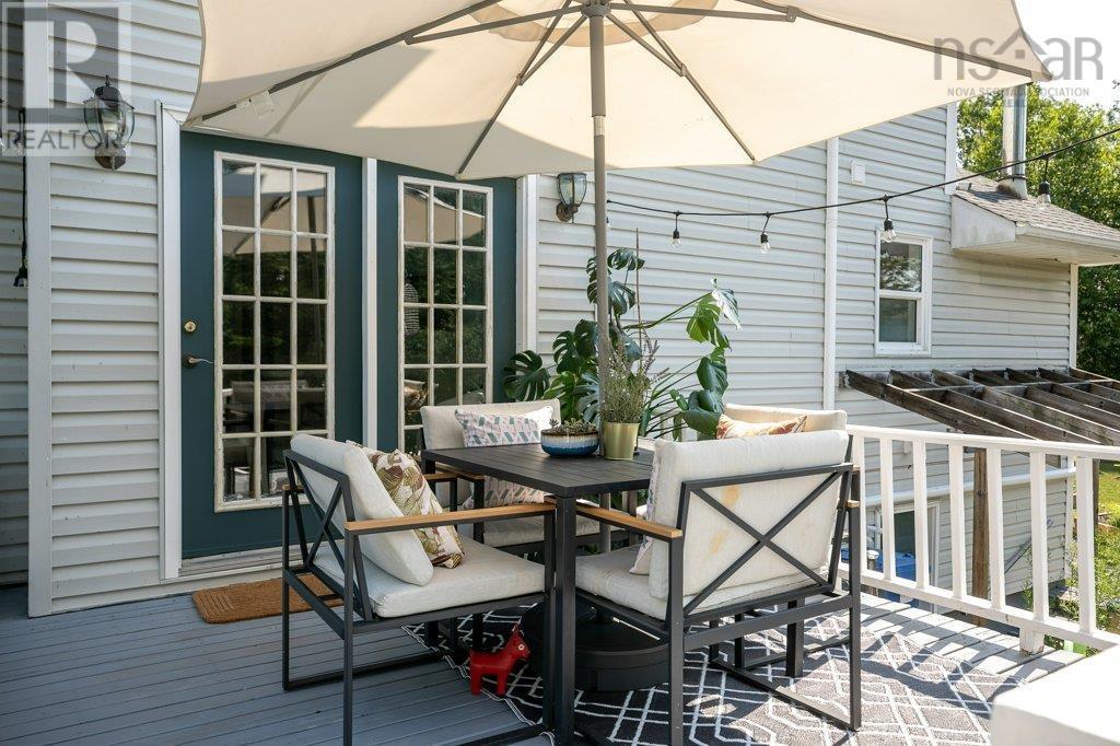 Property 21 of 49 of 9 PACIFIC Avenue