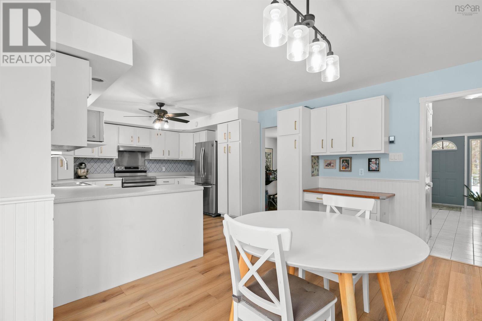 Property 20 of 49 of 9 PACIFIC Avenue