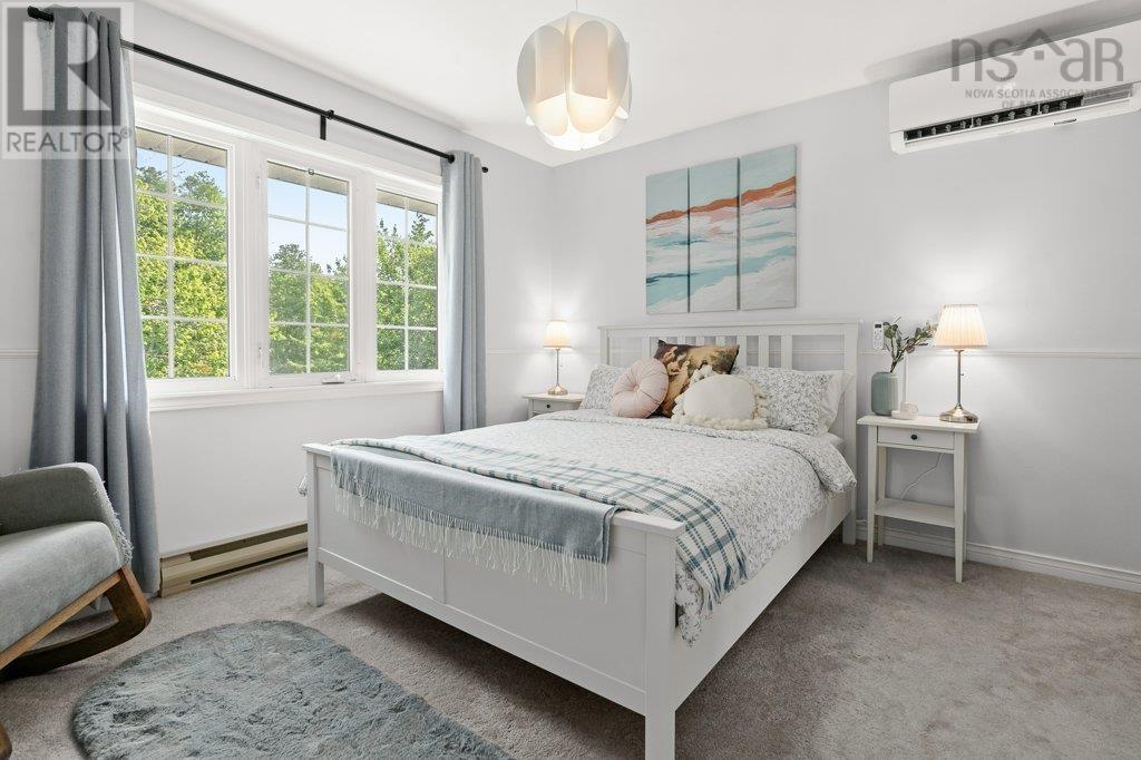 Property 33 of 49 of 9 PACIFIC Avenue