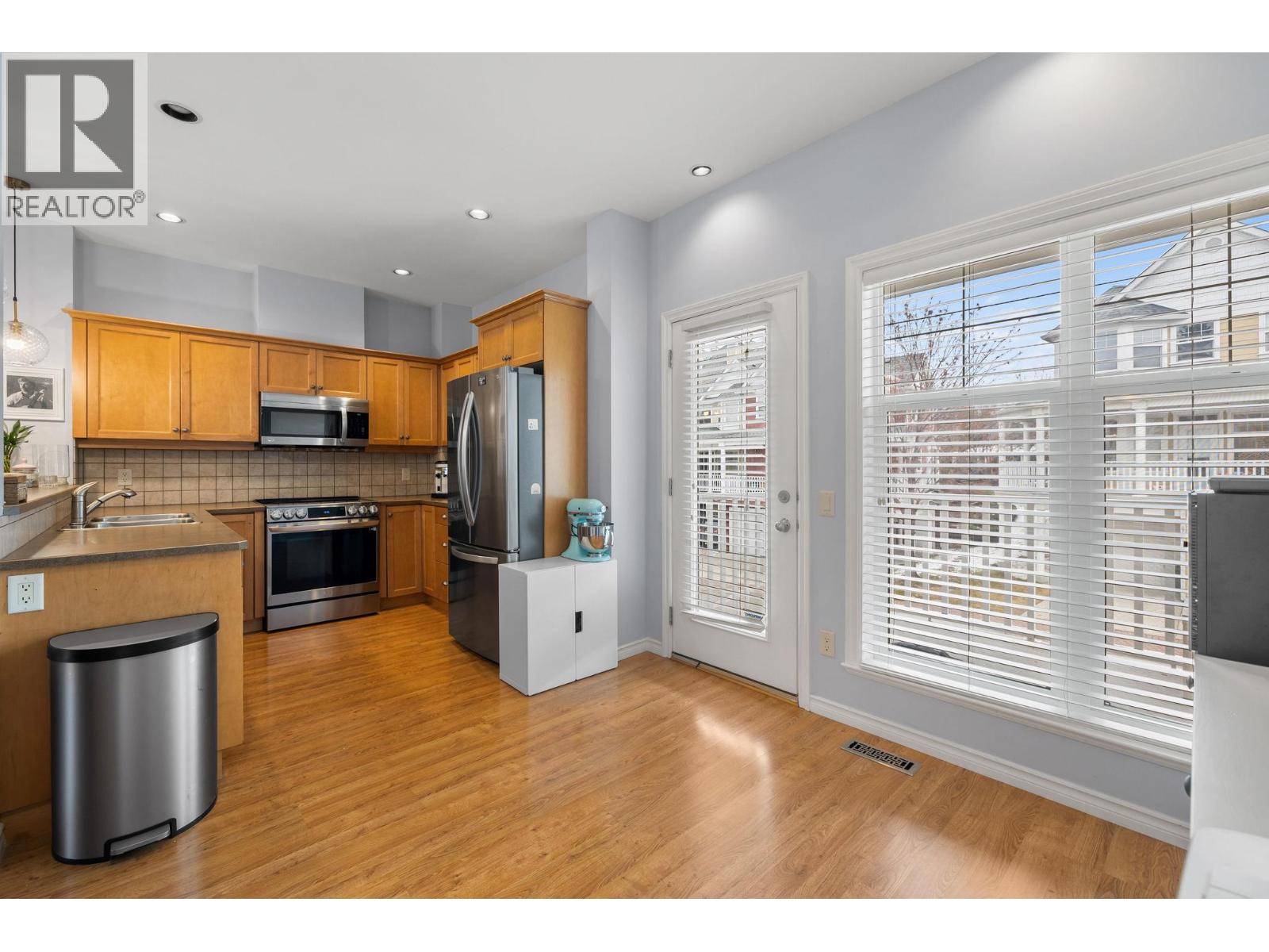 6 380 Providence Avenue, Kelowna