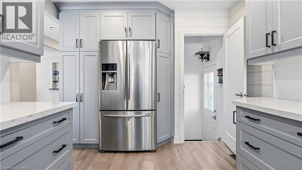 1032 CEDARWOOD Place - Photo 5 of 26, Burlington, Ontario