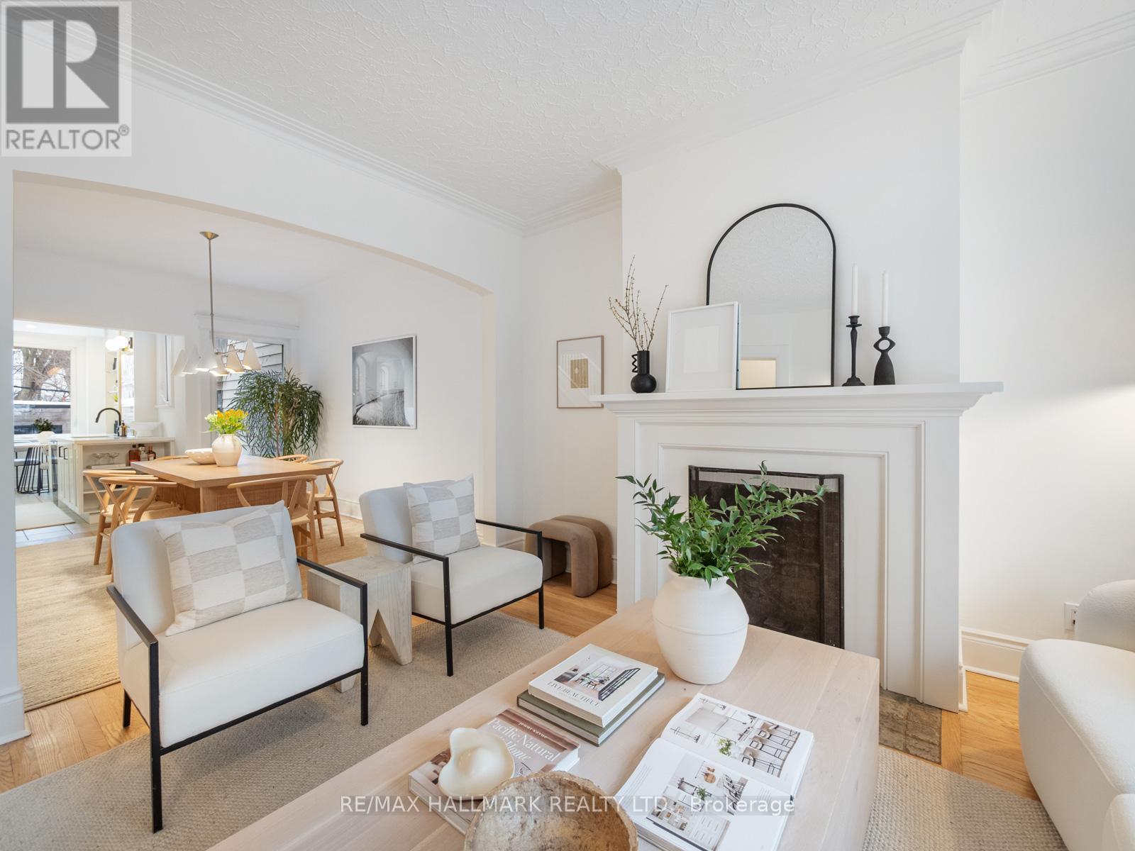 529 LOGAN AVENUE - Photo 3 of 48, Toronto (North Riverdale), Ontario