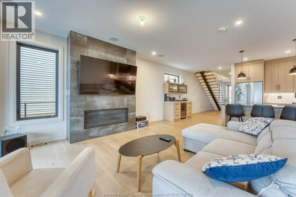 1512 Goodview AVENUE - 17