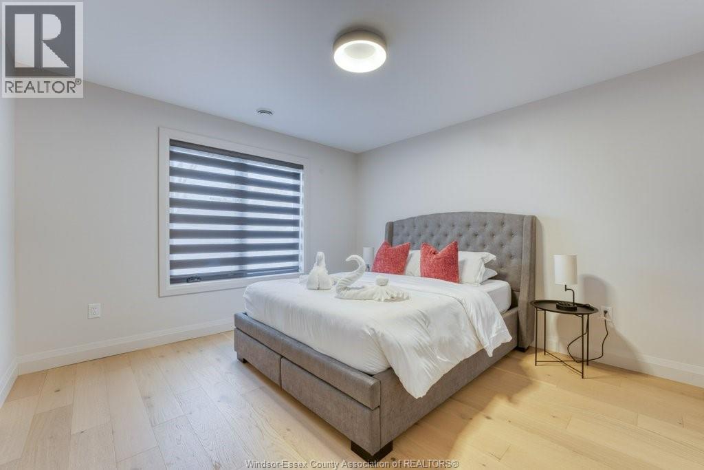 1512 Goodview AVENUE - 34