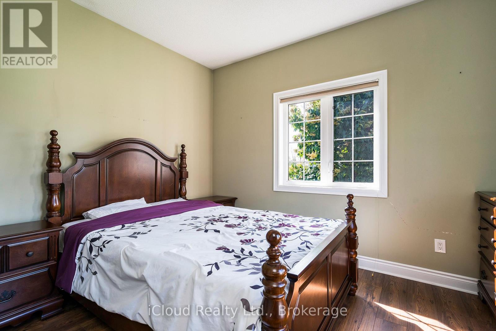 17 MAPLE DRIVE - 28