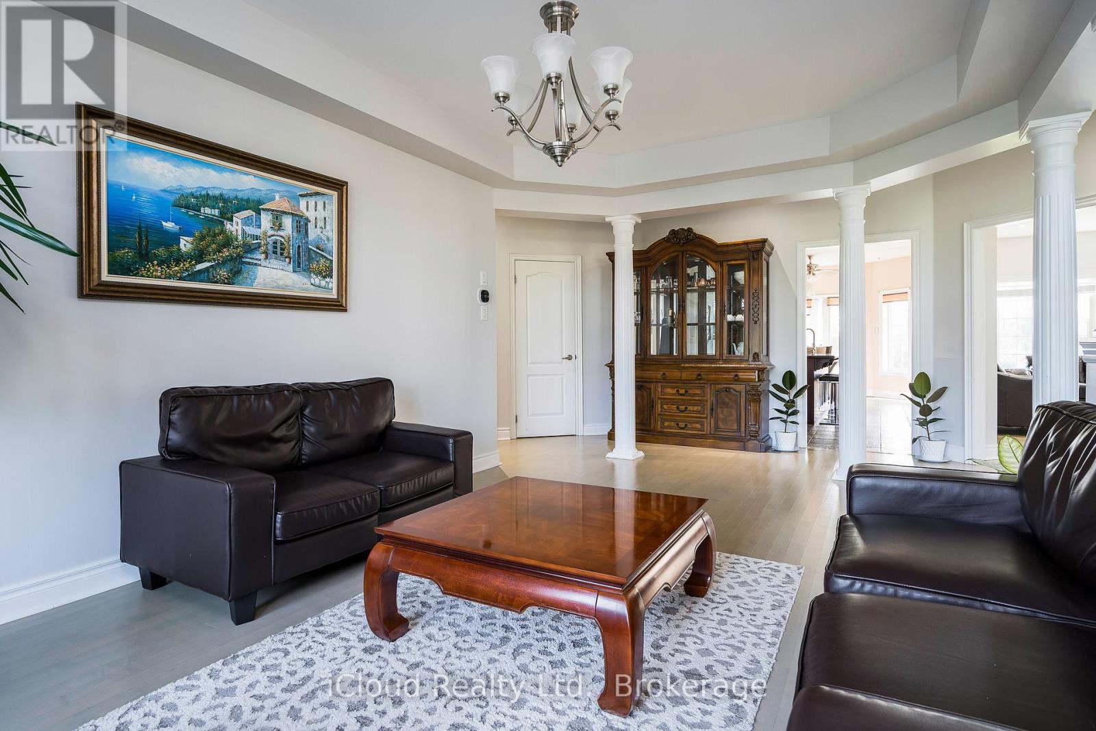 17 MAPLE DRIVE - 7