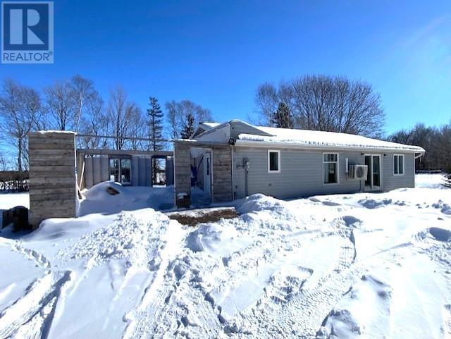 72-74 ANDREWS DRIVE - 2