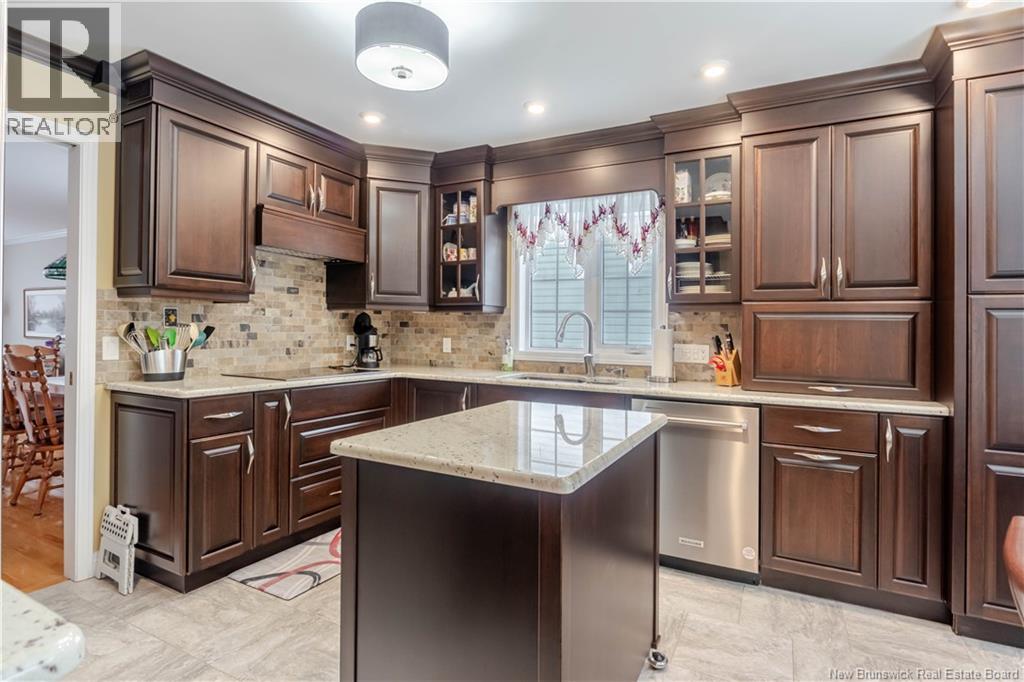 32 Barbara Court - Photo 3 of 48, Fredericton, New Brunswick