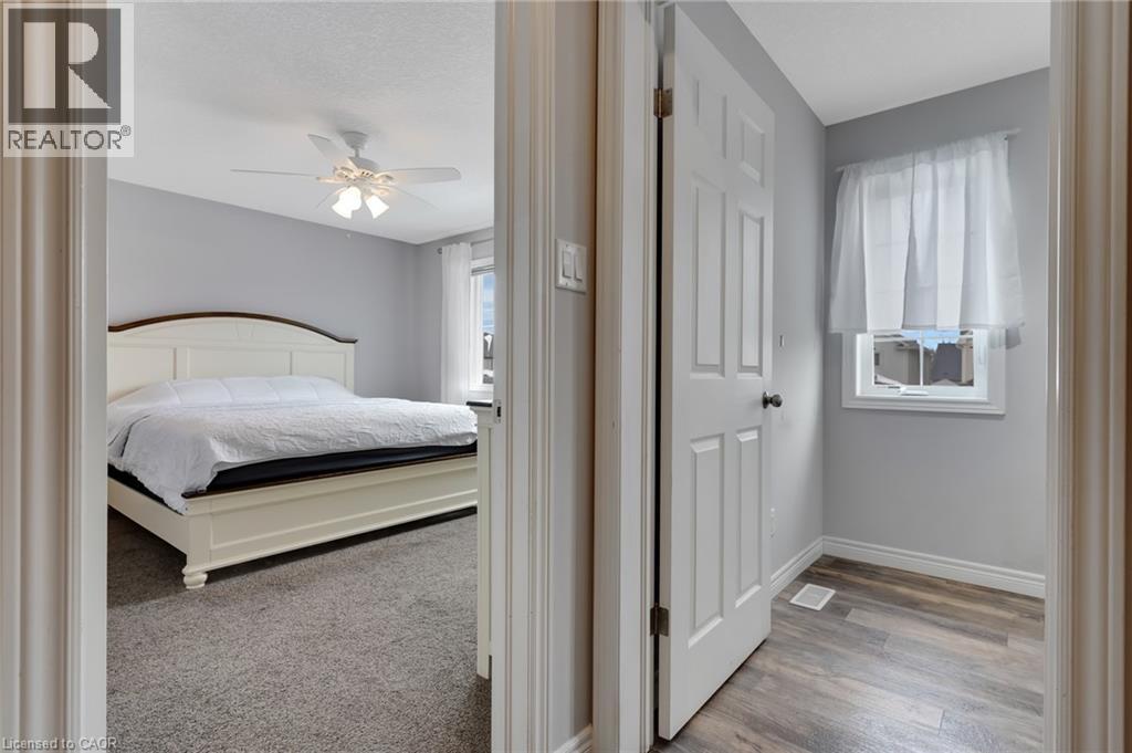 147 BROWN Street - 27