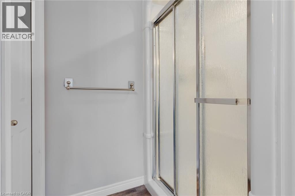 147 BROWN Street - 32