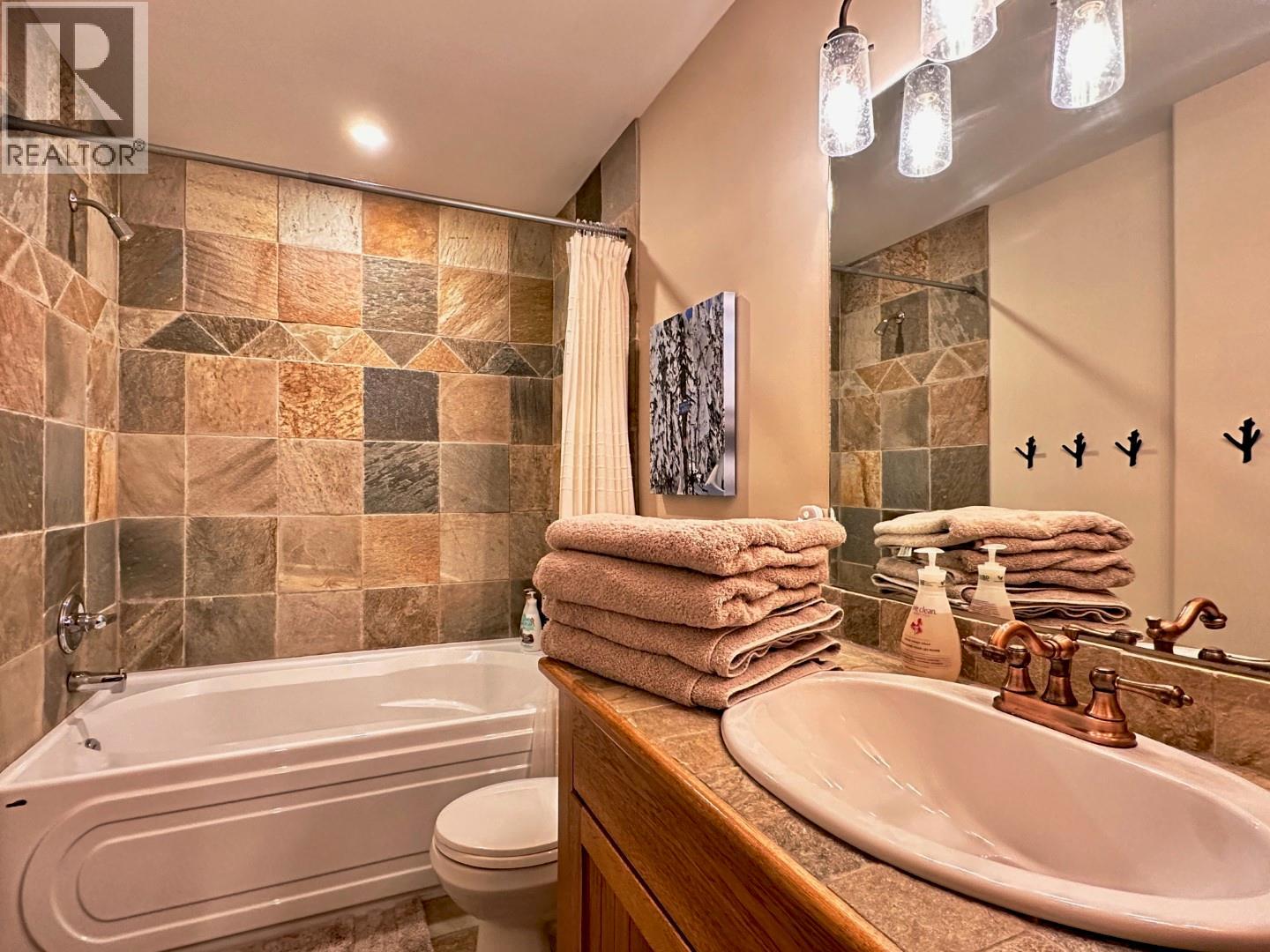 104 250 Feathertop Way, Big White