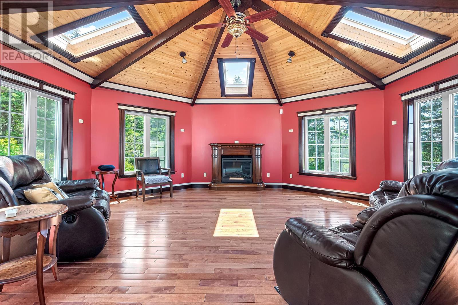 Property 14 of 48 of 1230 Veterans Memorial Highway