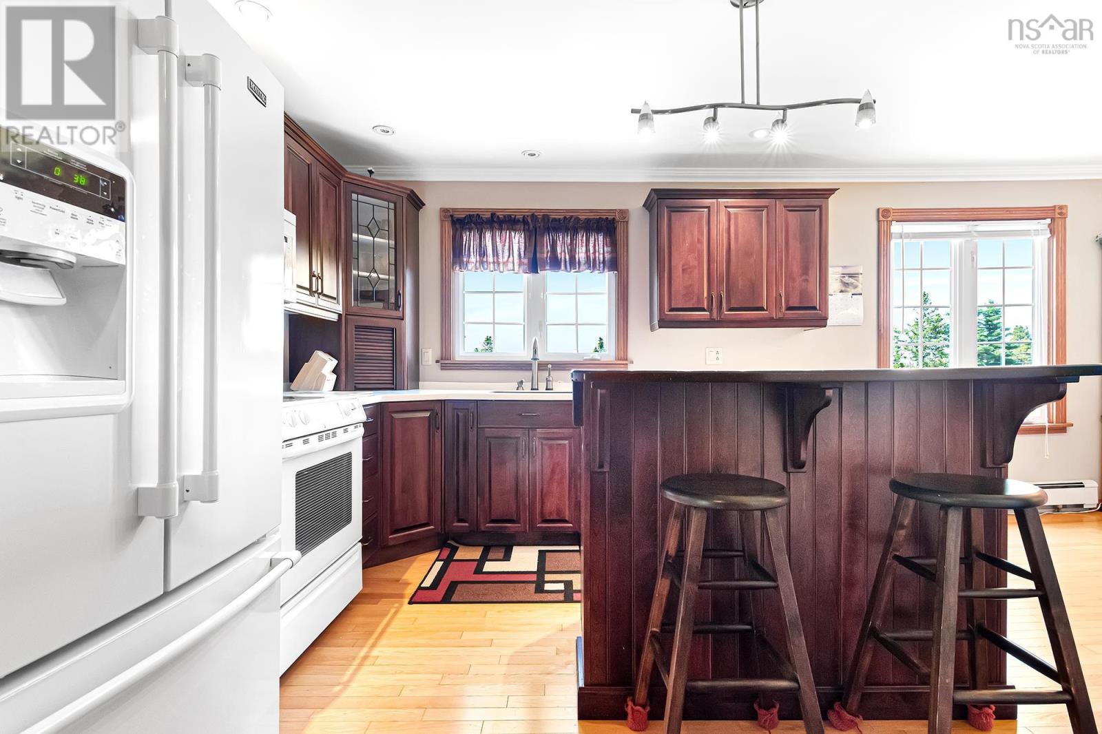 Property 5 of 48 of 1230 Veterans Memorial Highway