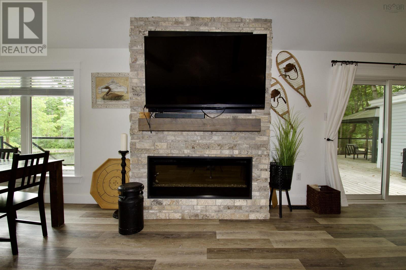 Property 29 of 39 of 2760 Highway 203