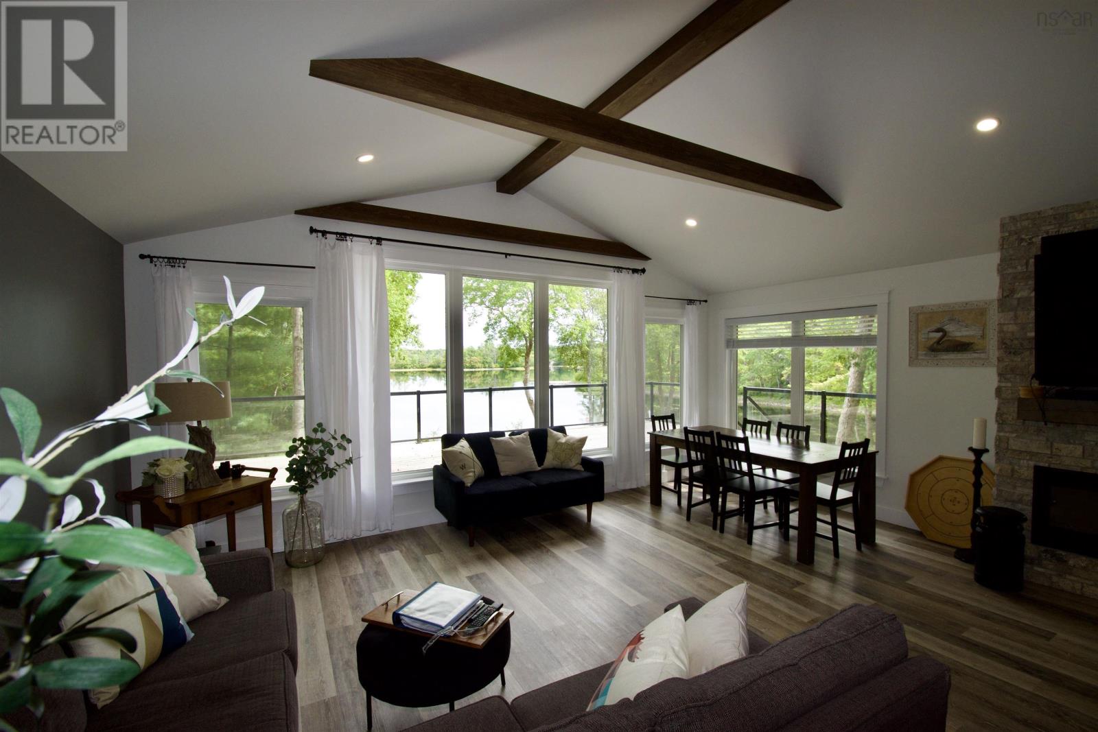 Property 25 of 39 of 2760 Highway 203