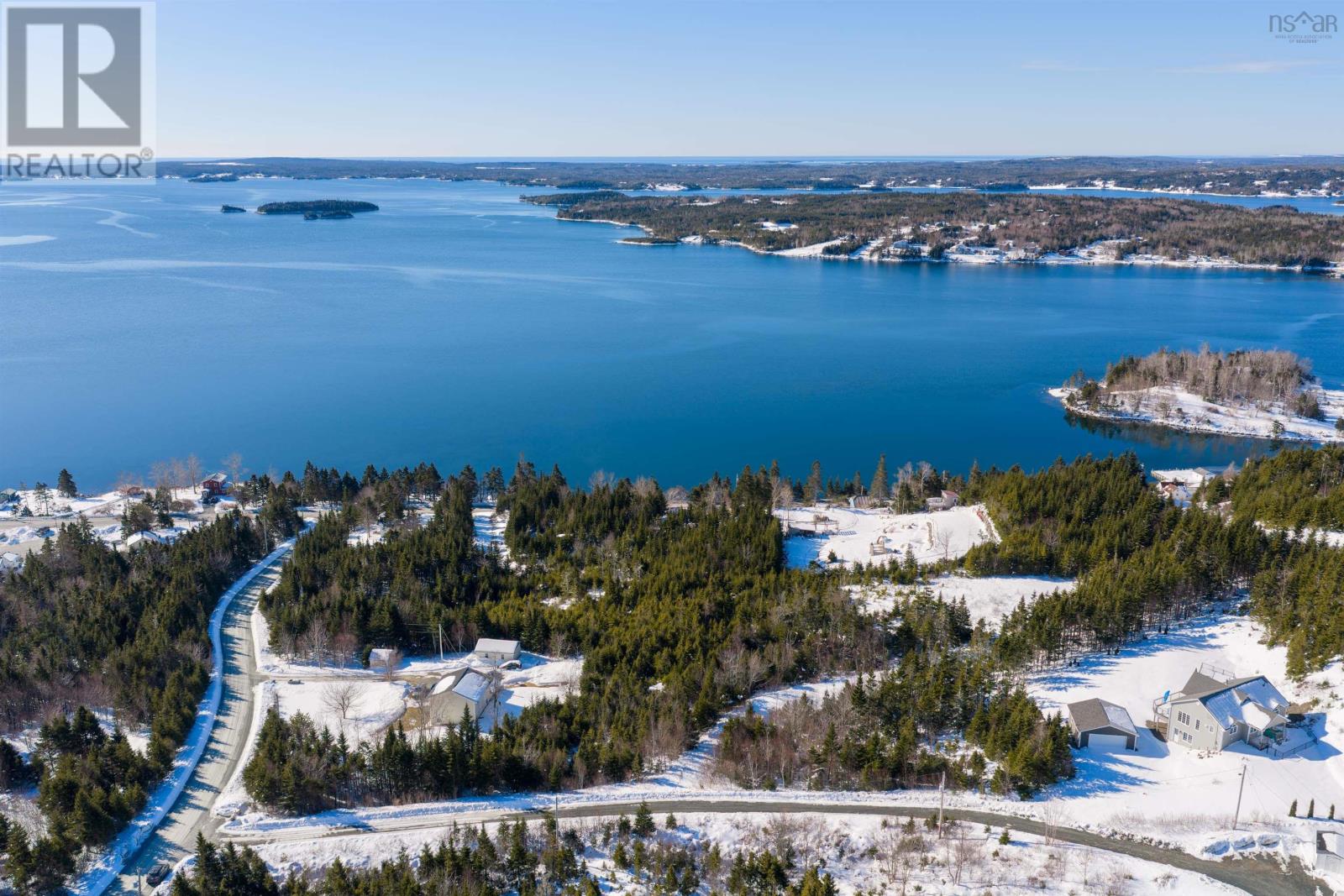 Property 26 of 27 of 8 Panorama Drive