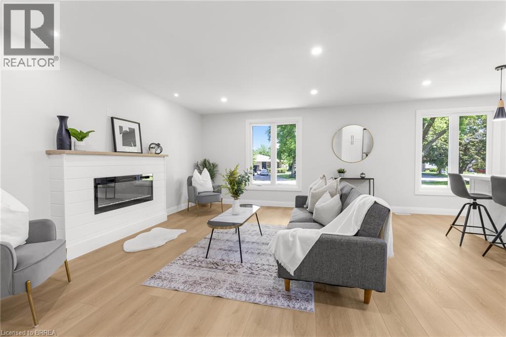 9 VENTNOR Court - Photo 5 of 23, Brantford, Ontario