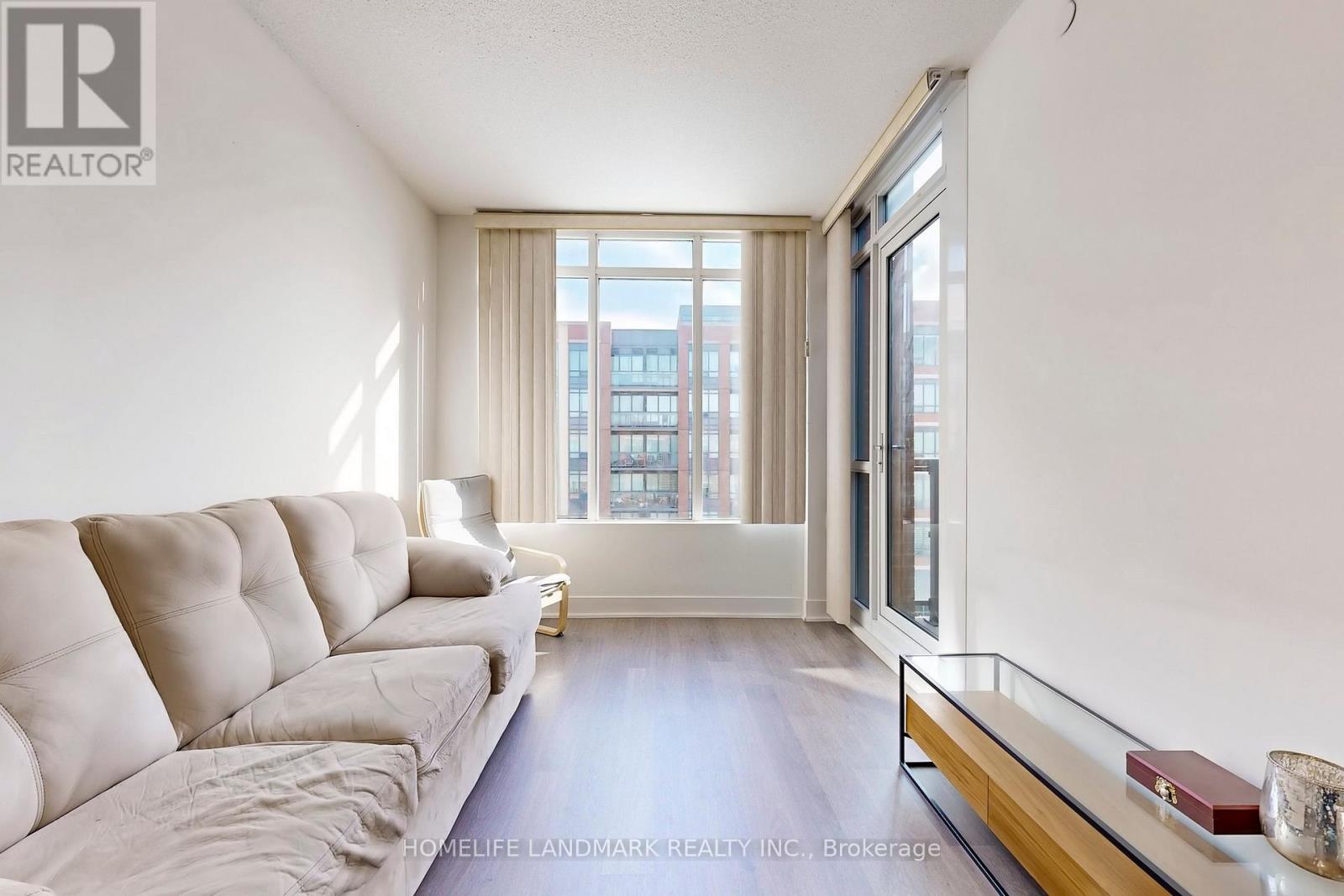 #513 7608 YONGE STREET - 11