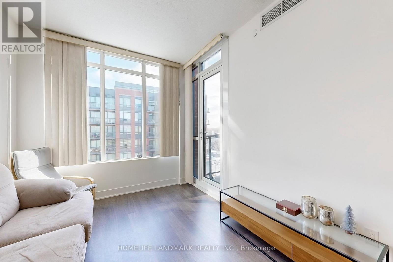 #513 7608 YONGE STREET - 12