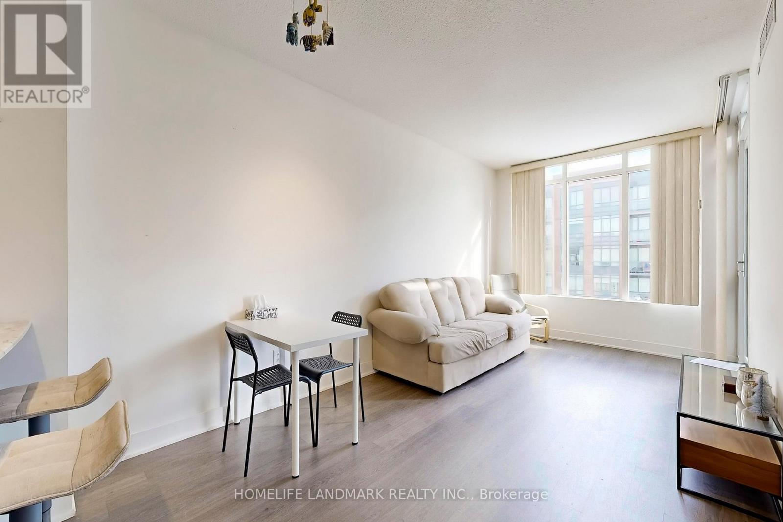 #513 7608 YONGE STREET - 16
