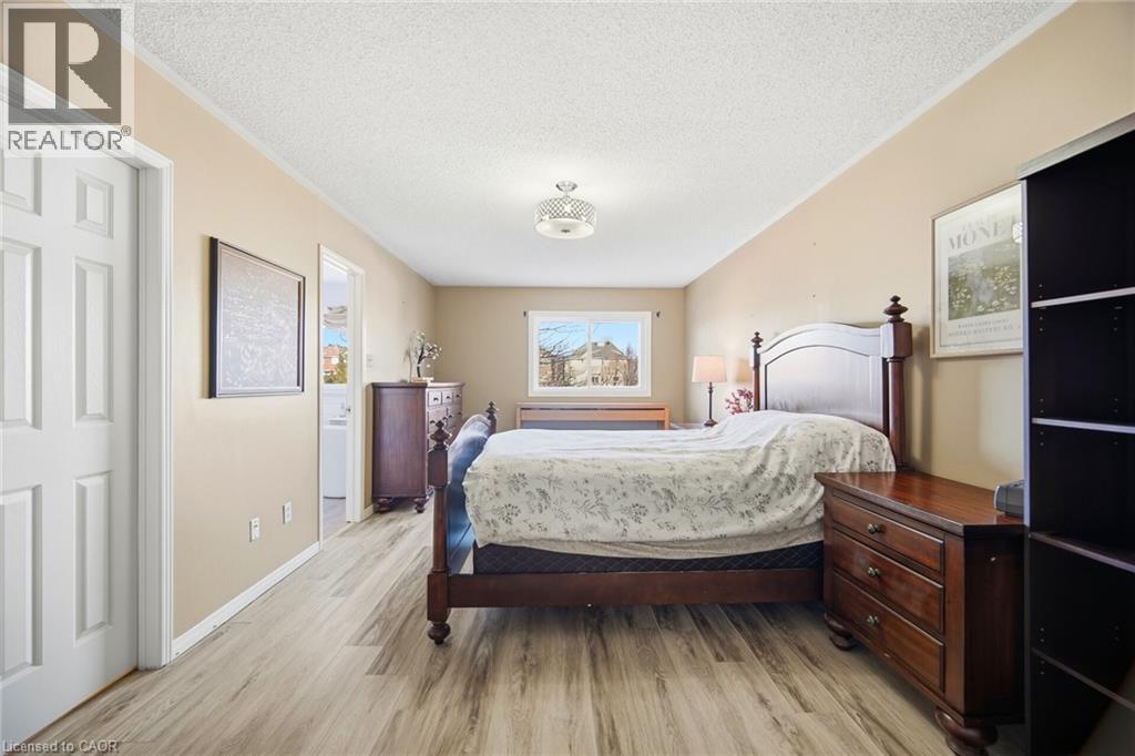 6945 GRACEFIELD DRIVE - 27
