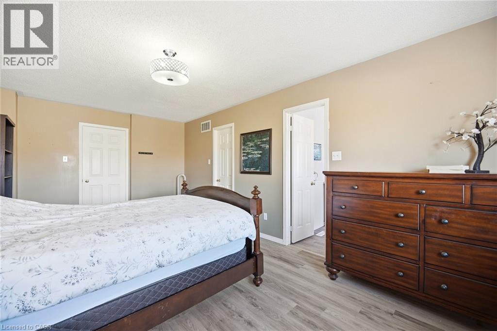 6945 GRACEFIELD DRIVE - 28
