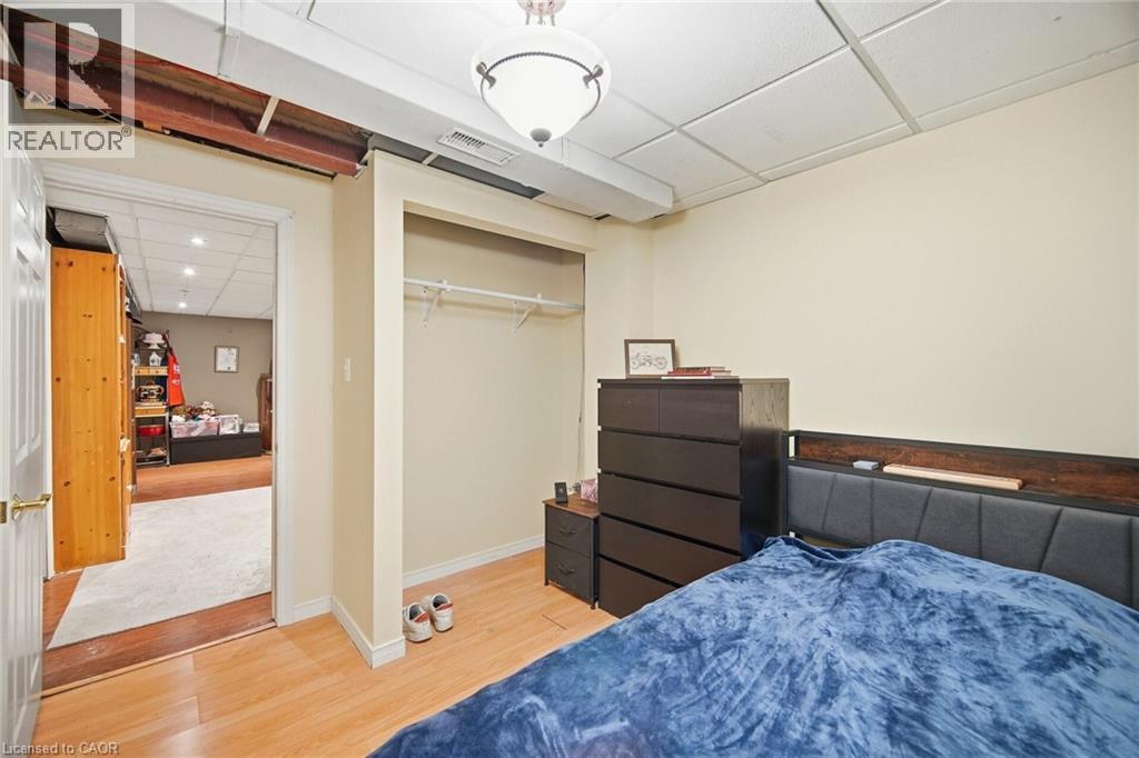 6945 GRACEFIELD DRIVE - 43
