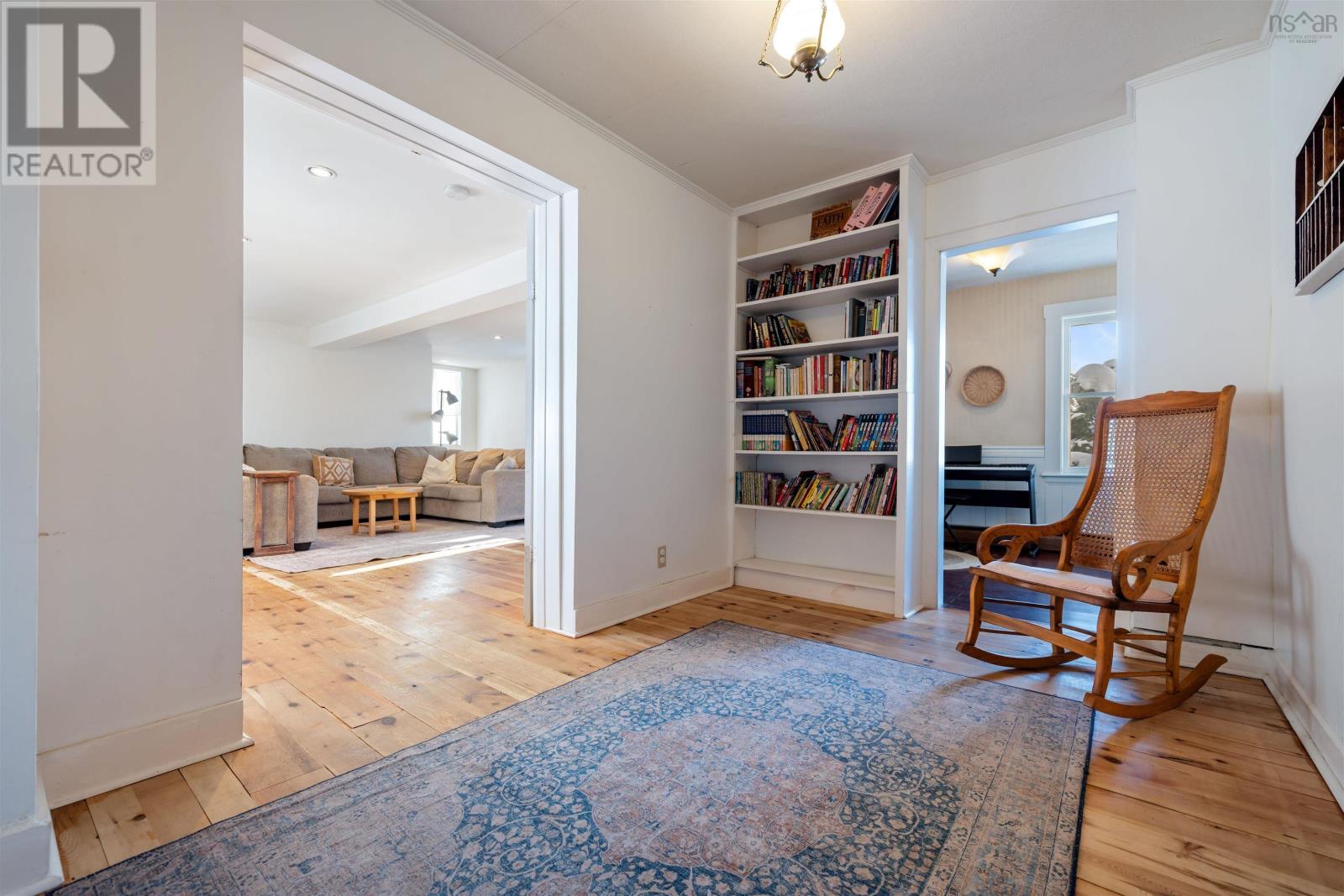 Property 21 of 49 of 8671 Highway 2