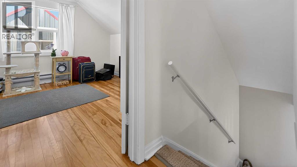 
          11 Mountain Vista Drive
            <br/>
            <span>Hill Spring</span>
            , 
            <span>AB</span>
             <span>T0K1E0</span>
         - Photo 25