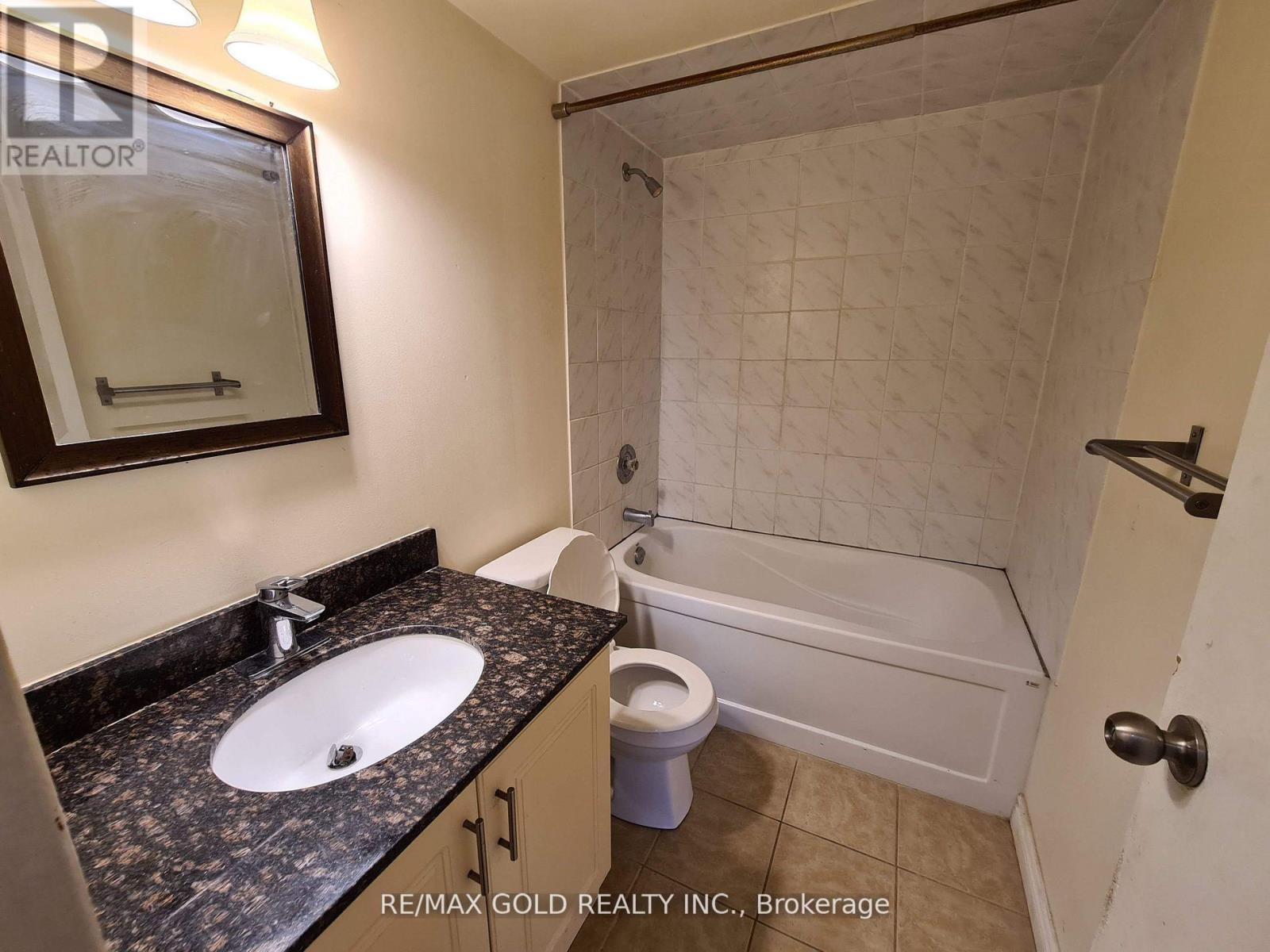 405 - 335 DRIFTWOOD AVENUE - Photo 4 of 18, Toronto (Black Creek), Ontario