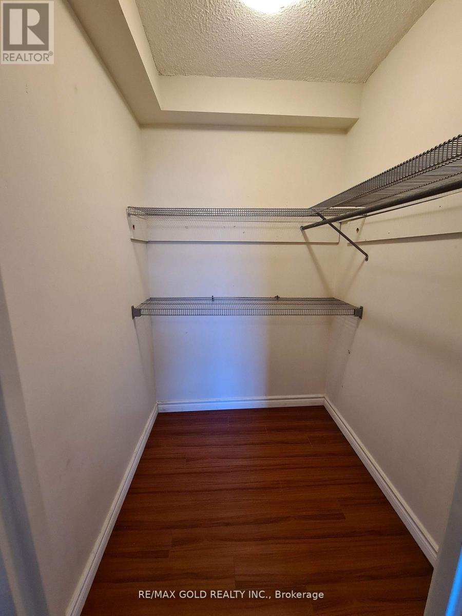 #405 335 DRIFTWOOD AVENUE - 6