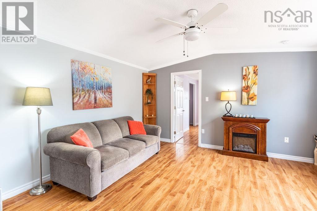 Property 18 of 38 of 88 Brook Street