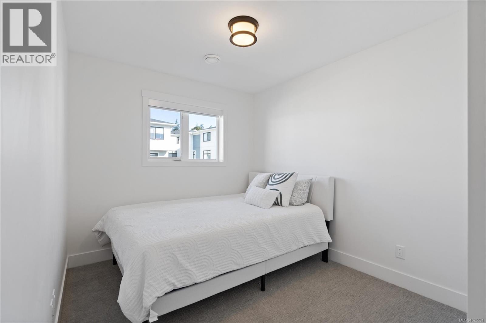 #68 255 CASPIAN DR - 10