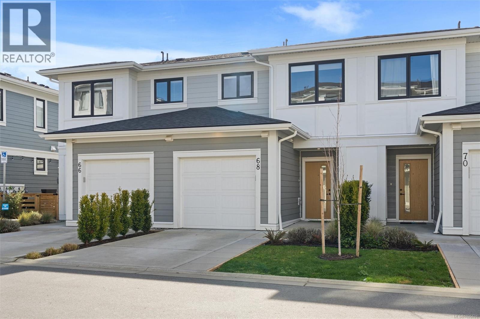 #68 255 CASPIAN DR - 22