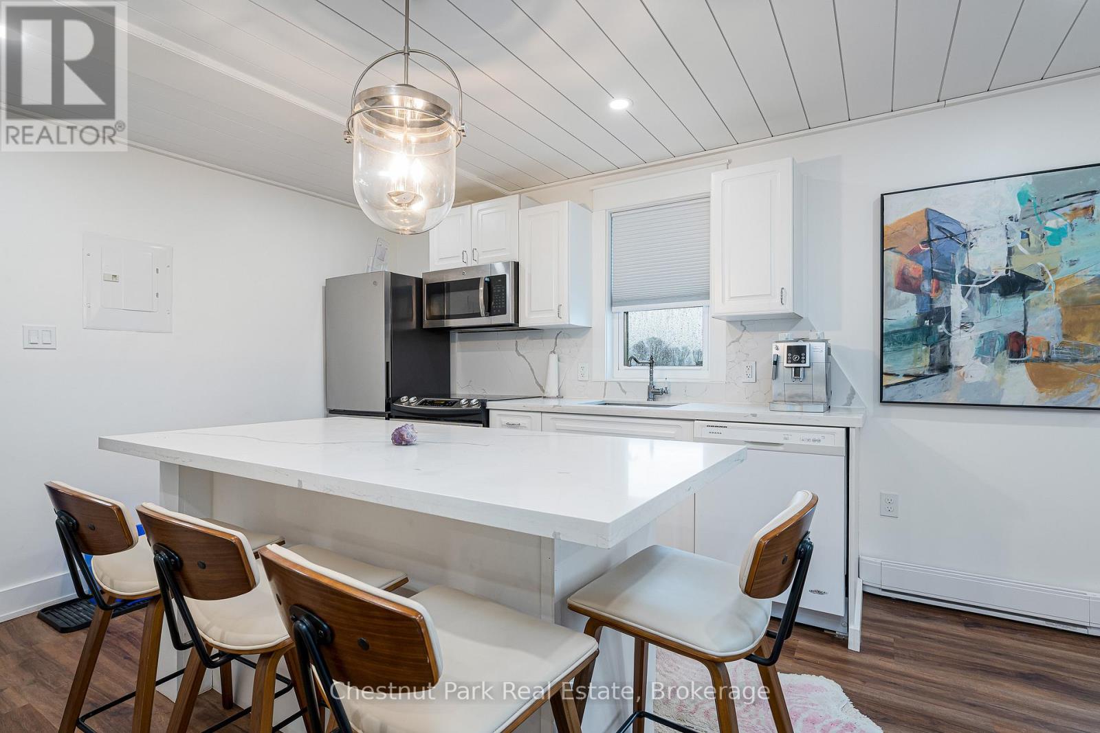 110 Sykes Street North 303