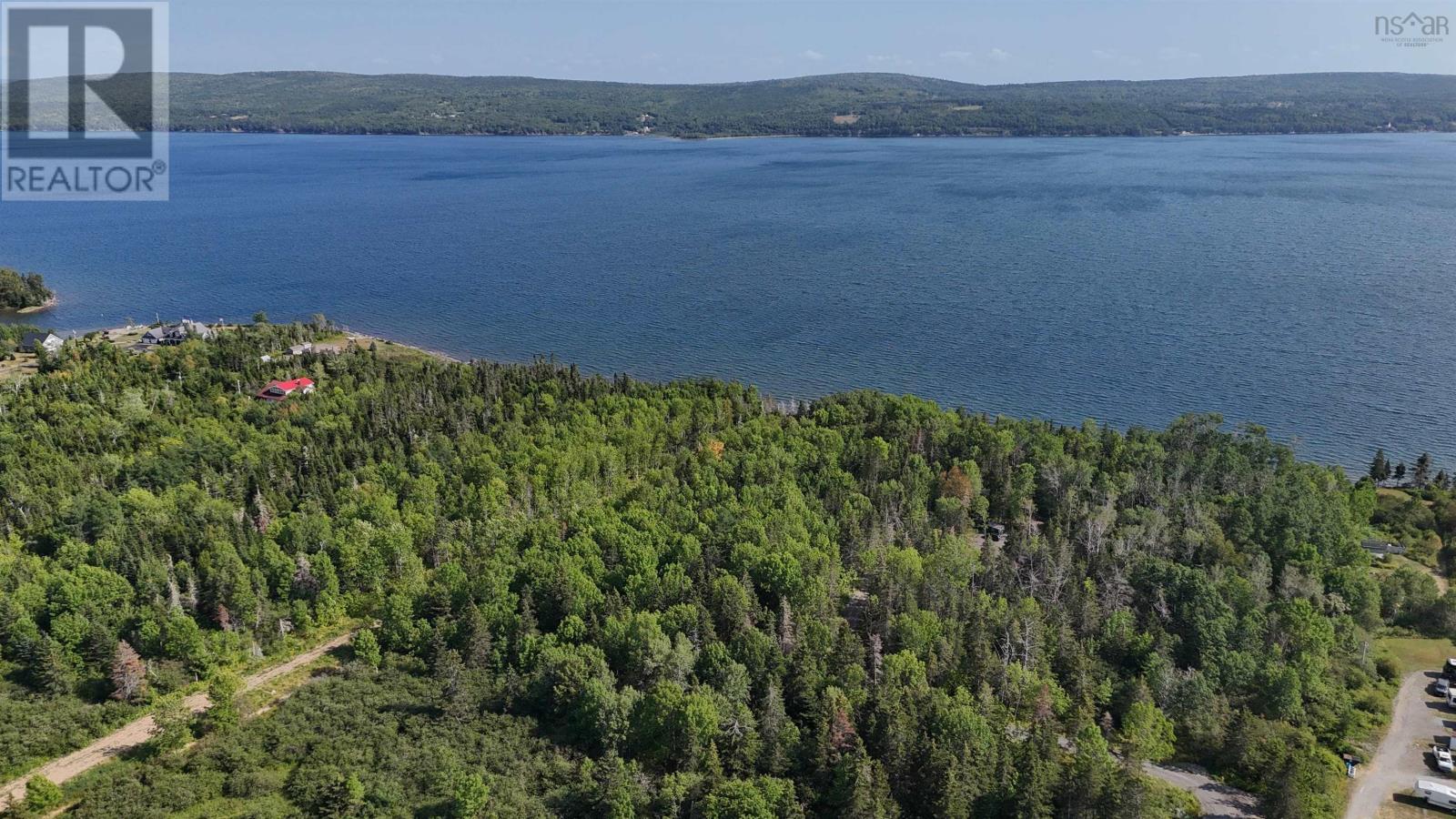 Property 7 of 9 of 23-1 105 Highway