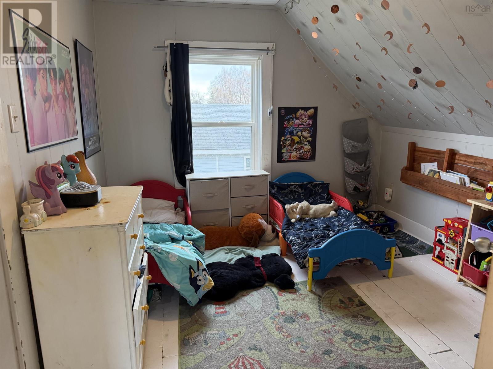 Property 14 of 20 of 2149 Cowan Street