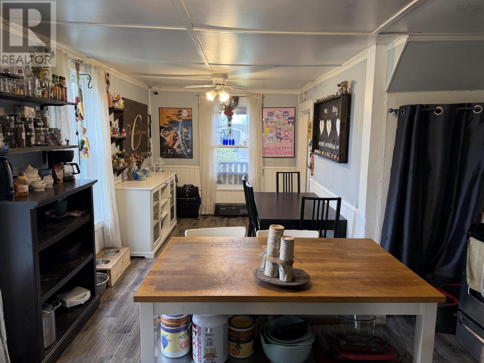 Property 8 of 20 of 2149 Cowan Street