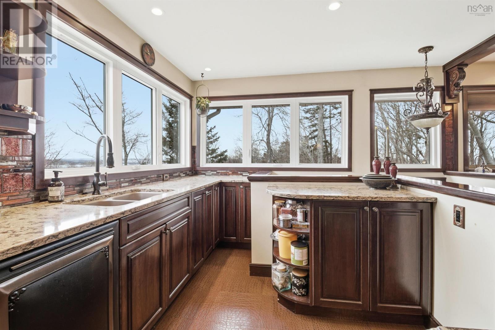 Property 20 of 45 of 12 Canary Crescent