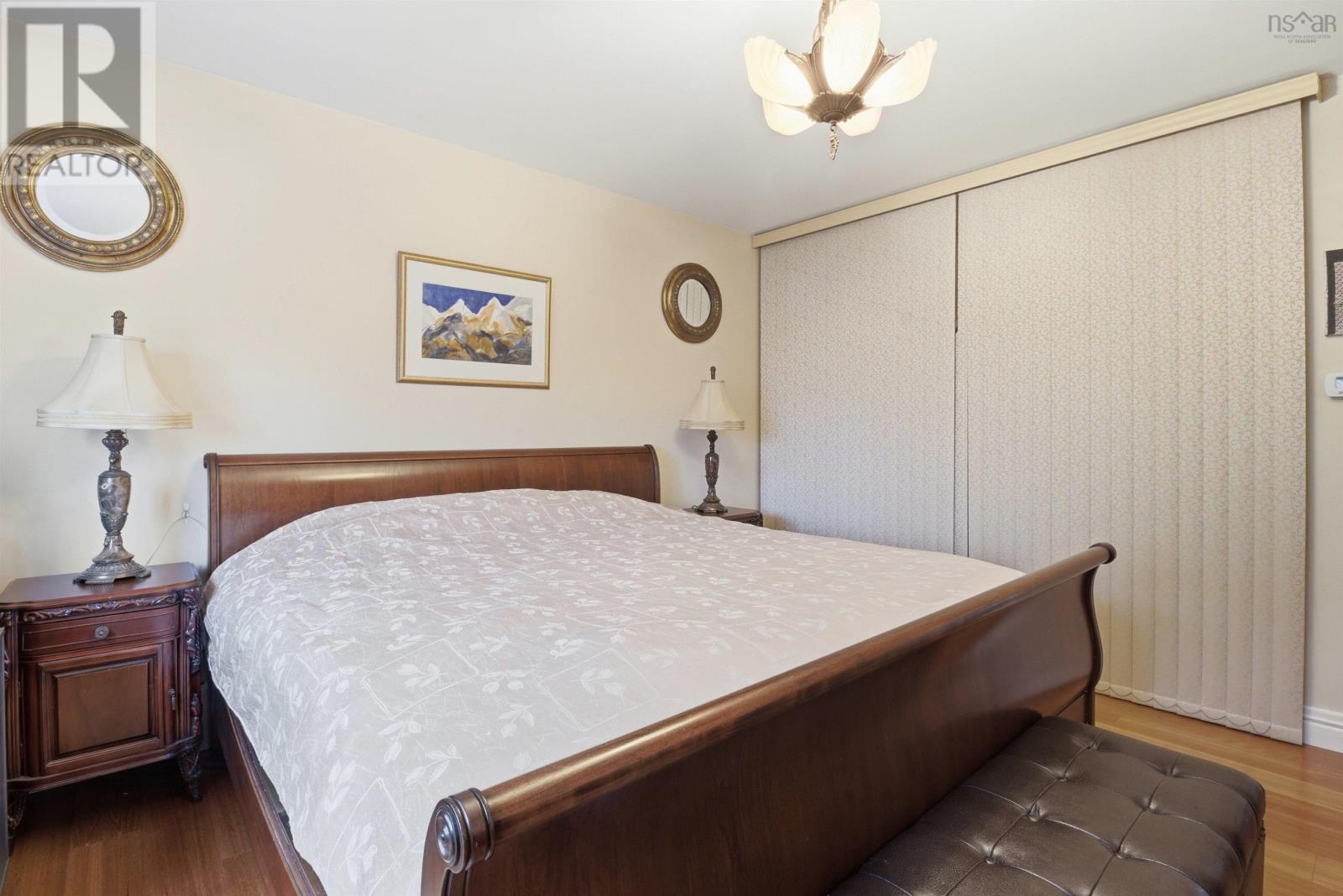 Property 25 of 45 of 12 Canary Crescent