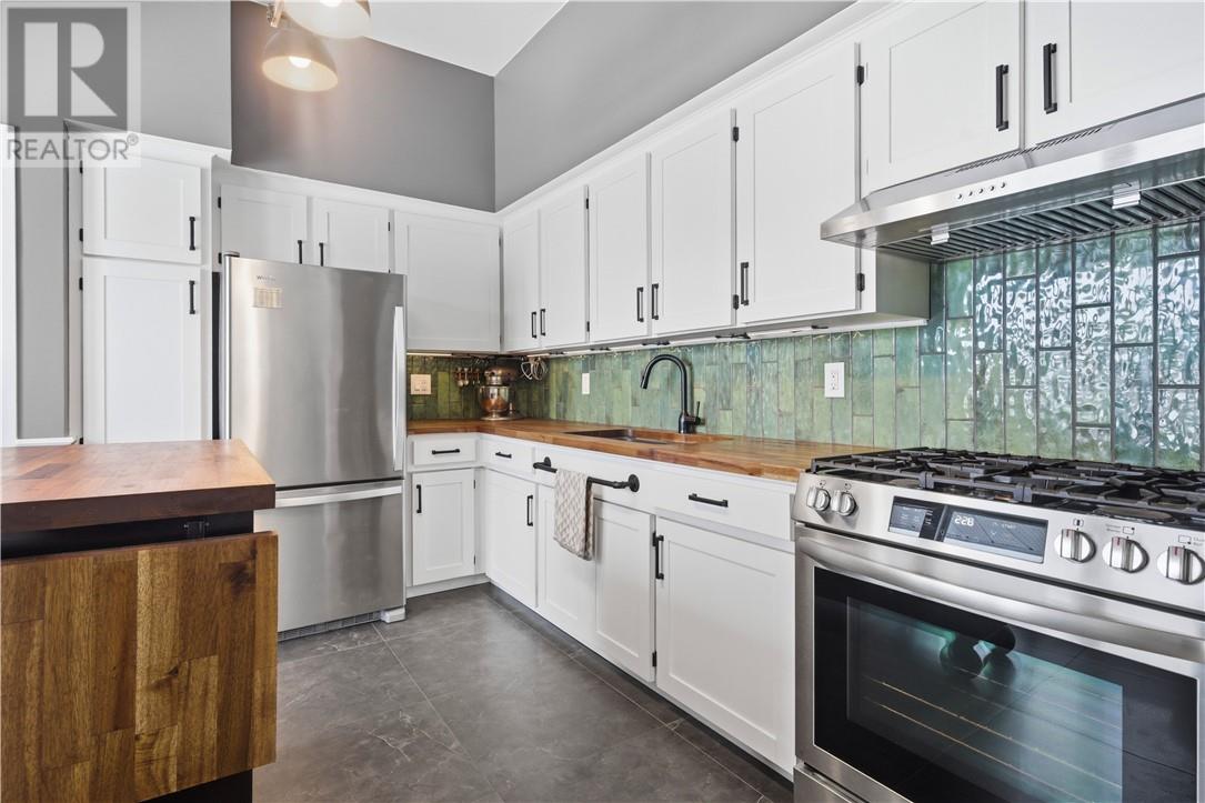 983 Buckingham Drive - Photo 5 of 46, Sudbury, Ontario