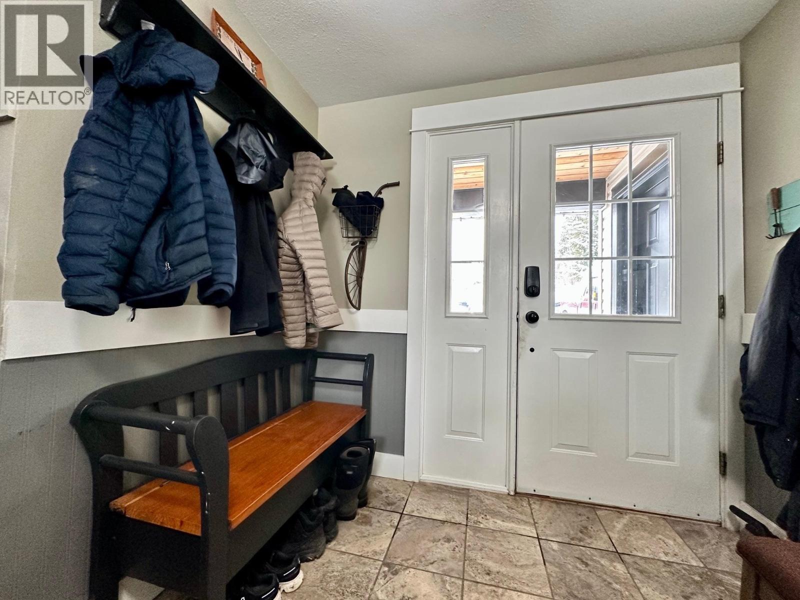 9670 HORLINGS Road, Smithers