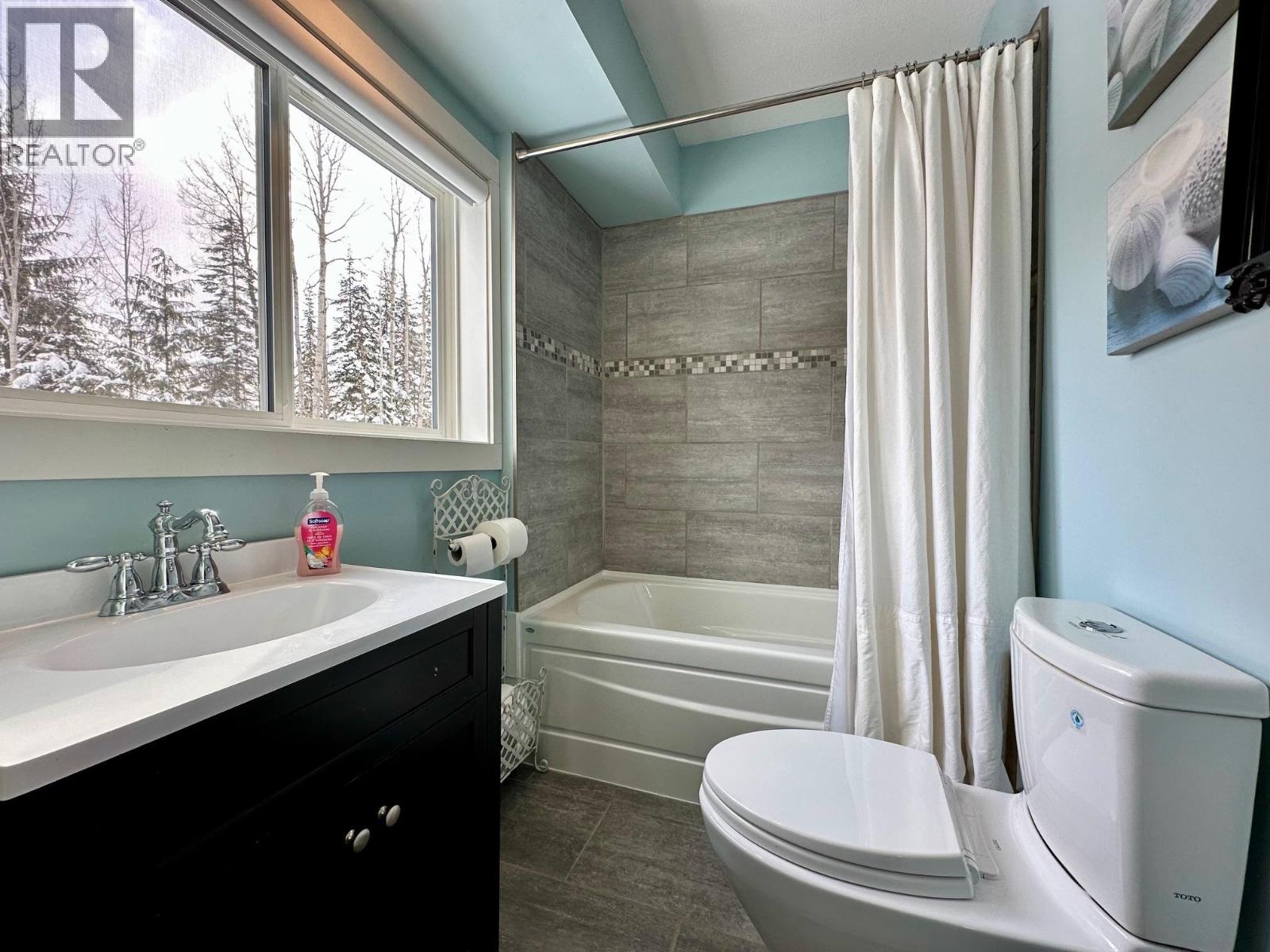 9670 HORLINGS Road, Smithers