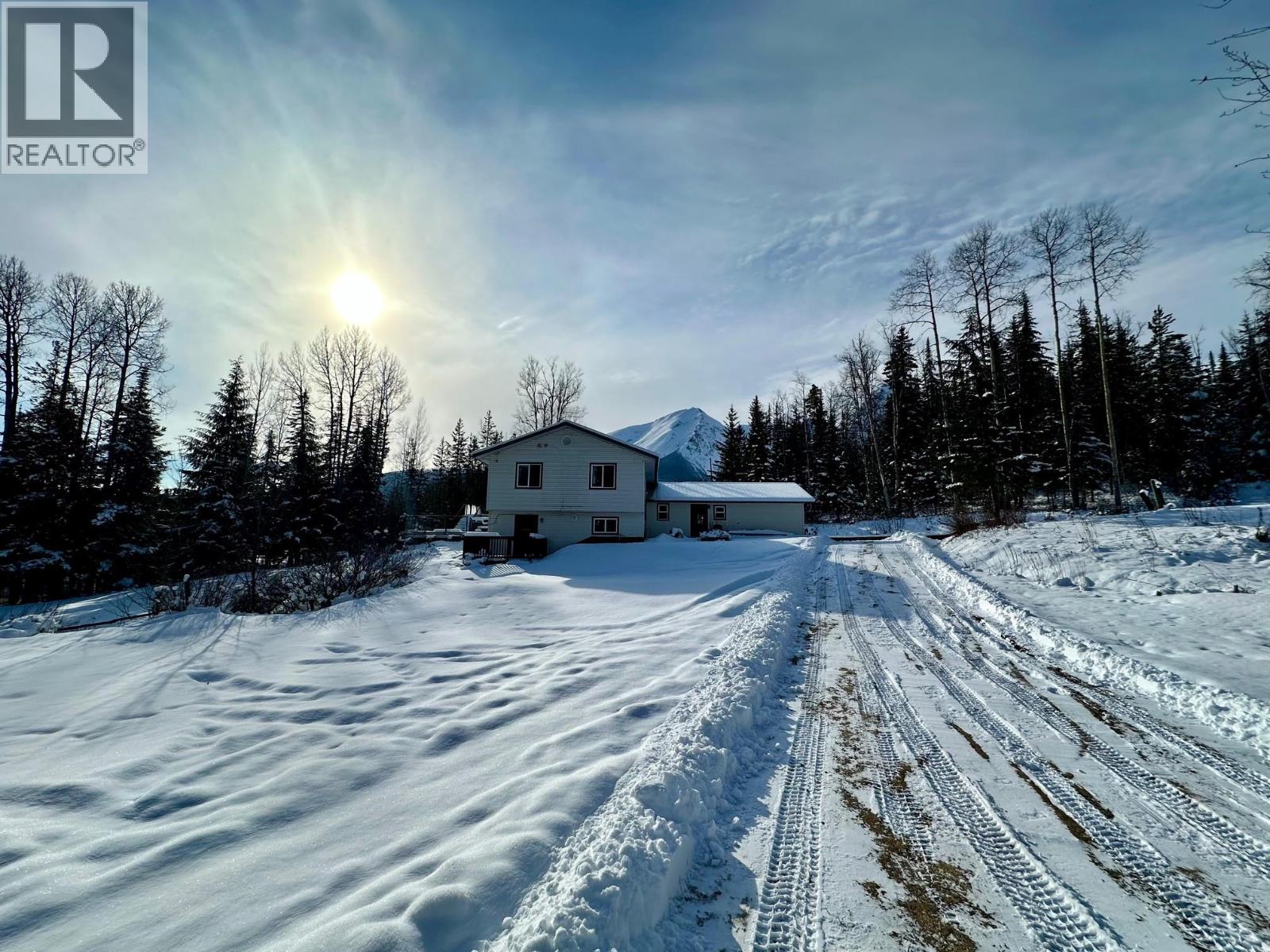 9670 HORLINGS Road, Smithers