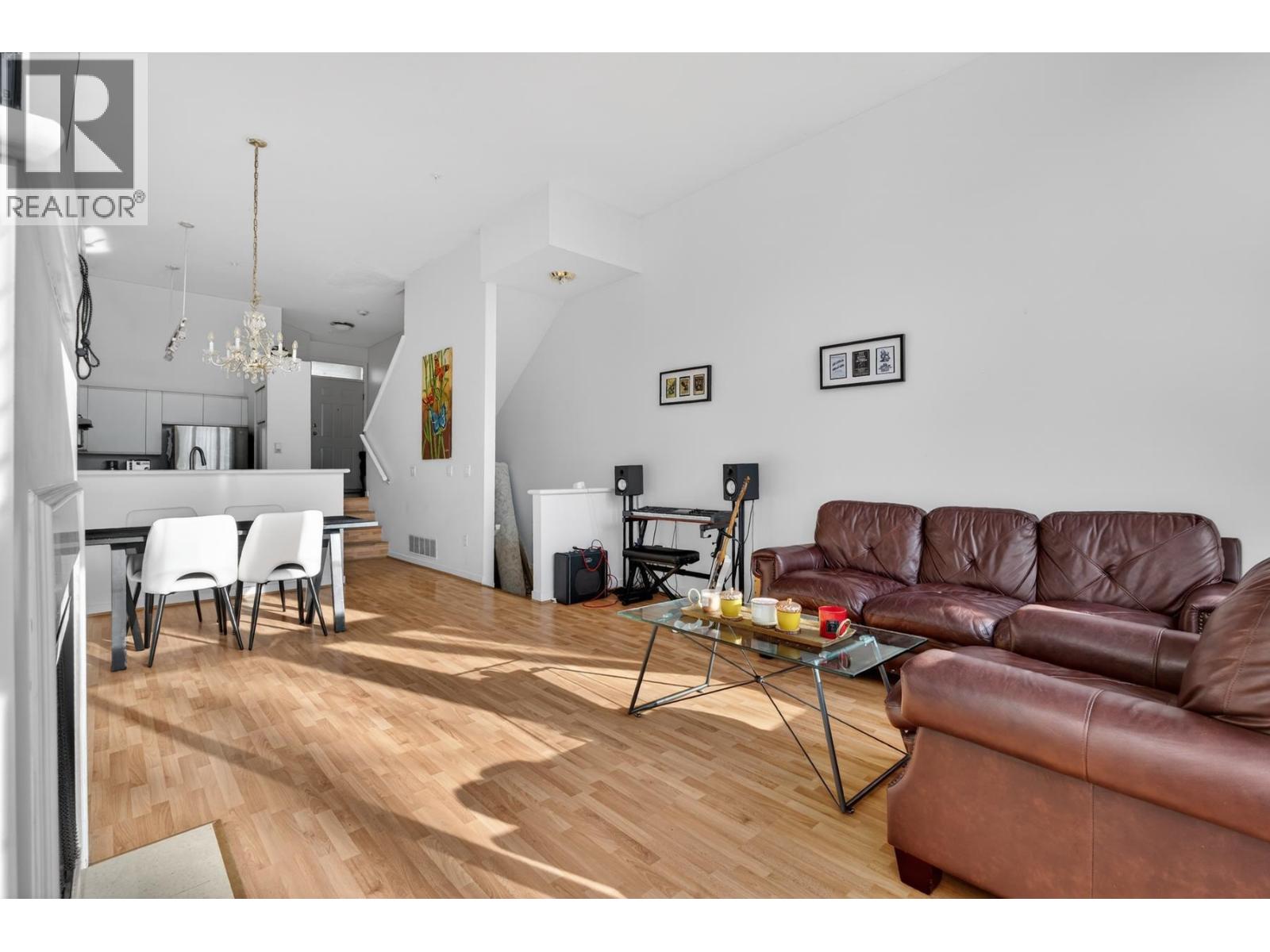 3 3580 RAINIER PLACE